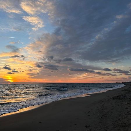 Attico Al Mare Apartman Lido di Ostia Kültér fotó