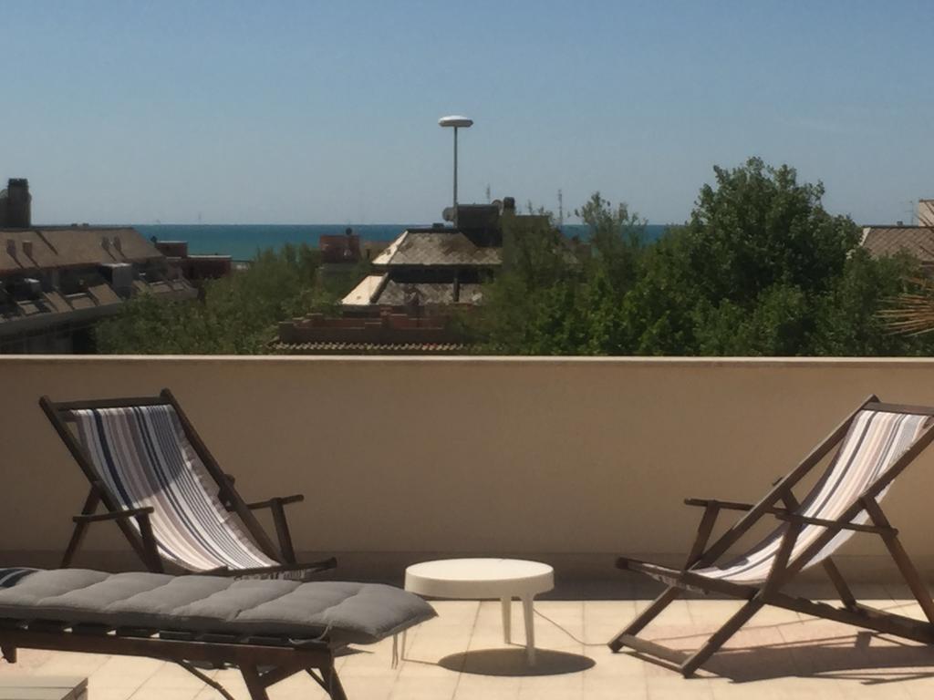 Attico Al Mare Apartman Lido di Ostia Kültér fotó